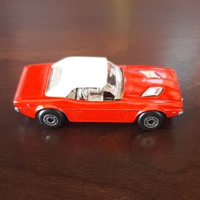 Matchbox Superfast Dodge Challenger #1 Mint Cond.