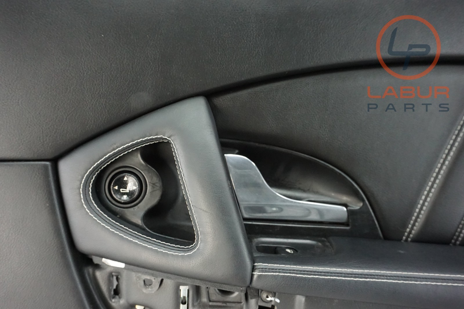 M139 03-13 Maserati Quattroporte Rear Right Passenger Side Door Panel Black D492