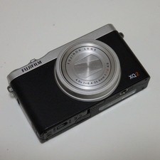 Fujifilm XQ2 Silver Compact Digital Camera with Fujinon Lens Accessories