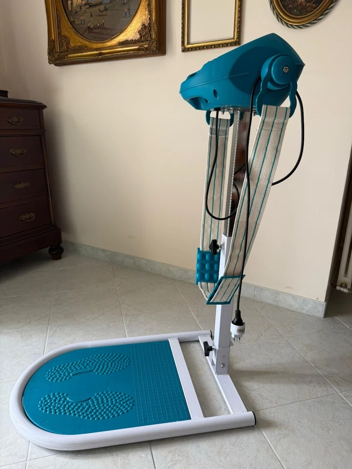 Pedana Vibrante Con 5 Elastici Fitness, Workout E Massaggio, Usata Pari al nuovo - Immagine 3 di 4