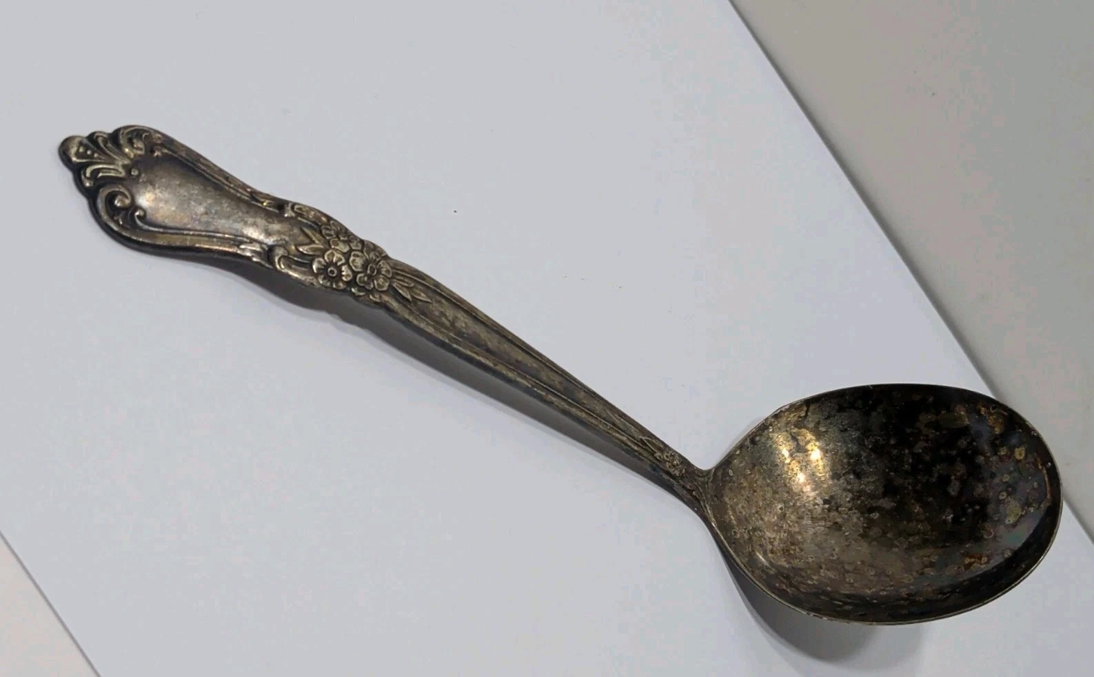 ✨ANTIQUE✨WM Rogers Silver Plate Soup or Gravy Ladle Ornate Pattern Vintage 1900s
