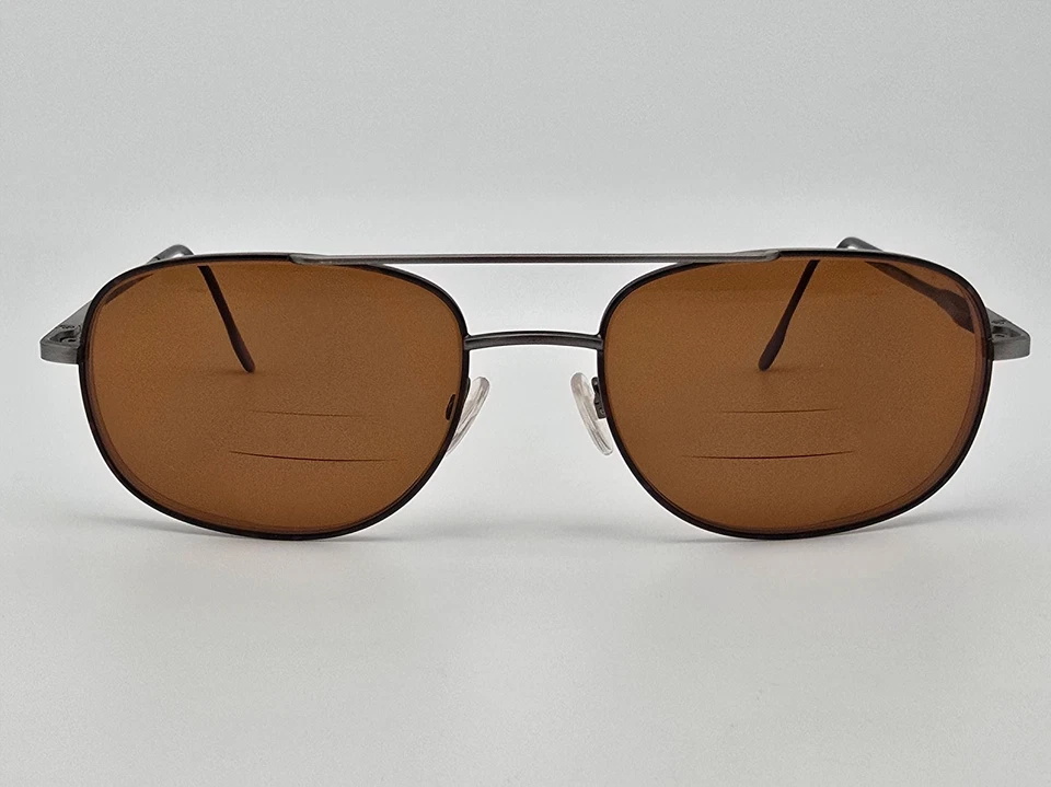 Marco de gafas de aviador de peltre Kirkland Signature Arturo 656822 con estuche 58 mm Foto 2 de 4