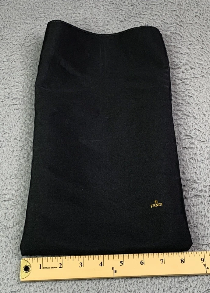 Auténtica funda para bolsa antipolvo Fendi Roma negra Foto 3 de 4