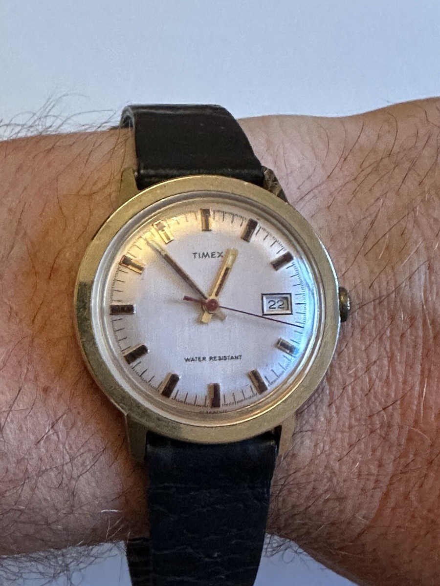 VINTAGE TIMEX MECHANICAL MEN WRISTWATCH MADE IN GREAT BRITAIN Ship