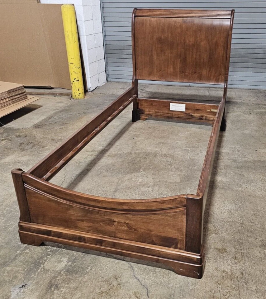 Marco de cama doble Stickley Antiquities Collection cereza maciza Foto 4 de 4