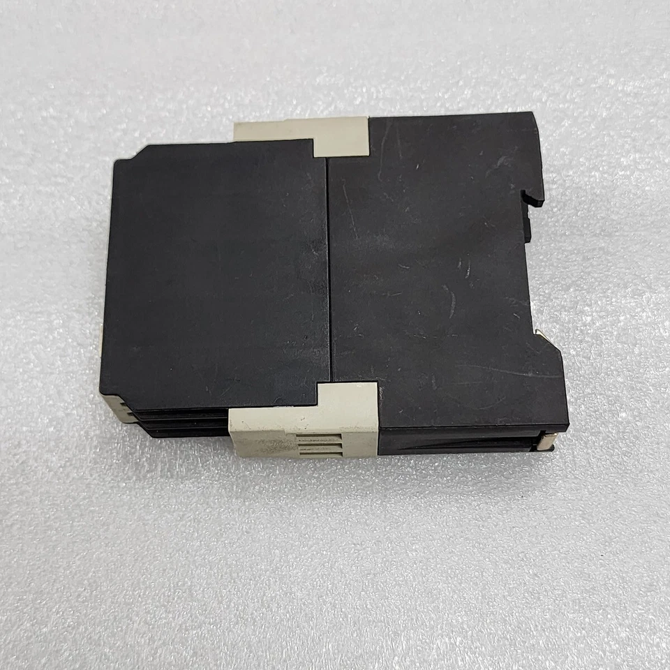 AEG ERS TIME RELAY 910-346-634-00 110-240VAC / 24V AC-DC / 42-48V AC-DC - Image 4 of 4