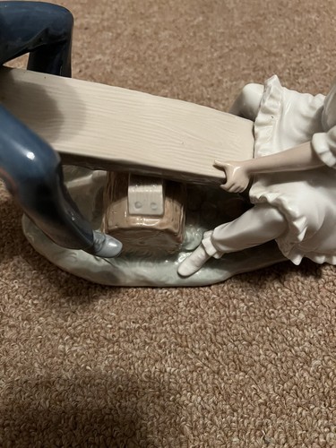Vtg 1980's LLADRO #1255 Seesaw Boy & Girl Porcelain Figurine - See Desription - Picture 5 of 10