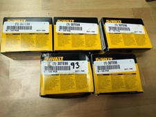 493 QTY DeWalt 02277-PWR  1/4" x 1-1/2" White Steel Wall Dog Anchor Phillips LOT