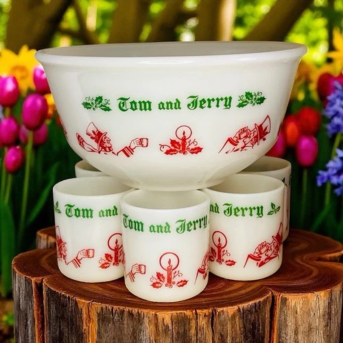 Vintage 1950s Hazel Atlas Tom and Jerry eggnog bowl with six mugs