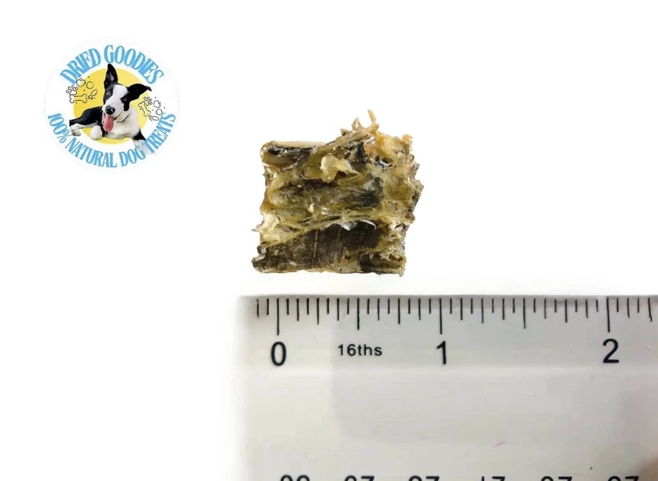 Extra kleine Fischwürfel 100 % natürliche Hundebehandlungen reine organisch getrocknete Kabeljauhaut 150g