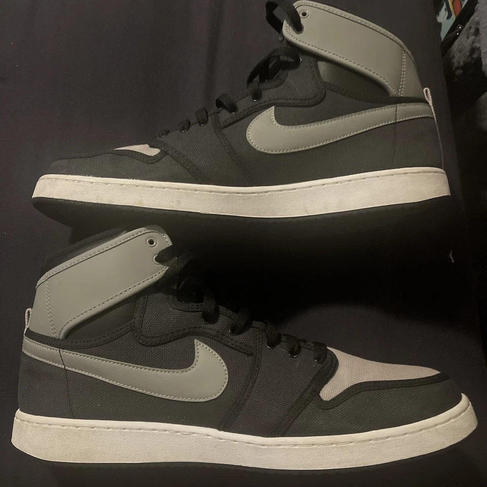 Nike Air Jordan 1/AJKO Sombra/Retro Alto OG Tenis Negro/Blanco/Gris Talla 14 Foto 3 de 4