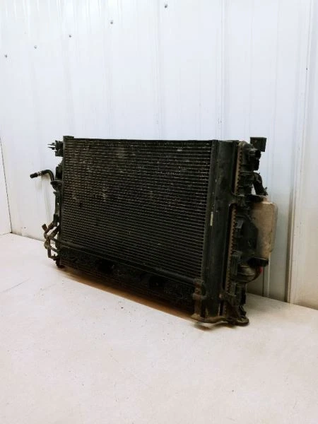 2008-2014 路虎 LR2 散热器冷凝器动力转向冷却器风扇套件原始设备制造商 — 第 3/4 张图片