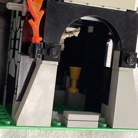 LEGO Castle Royal Knights: Skeleton Surprise 6036 Near Complete FREE SHIPPING