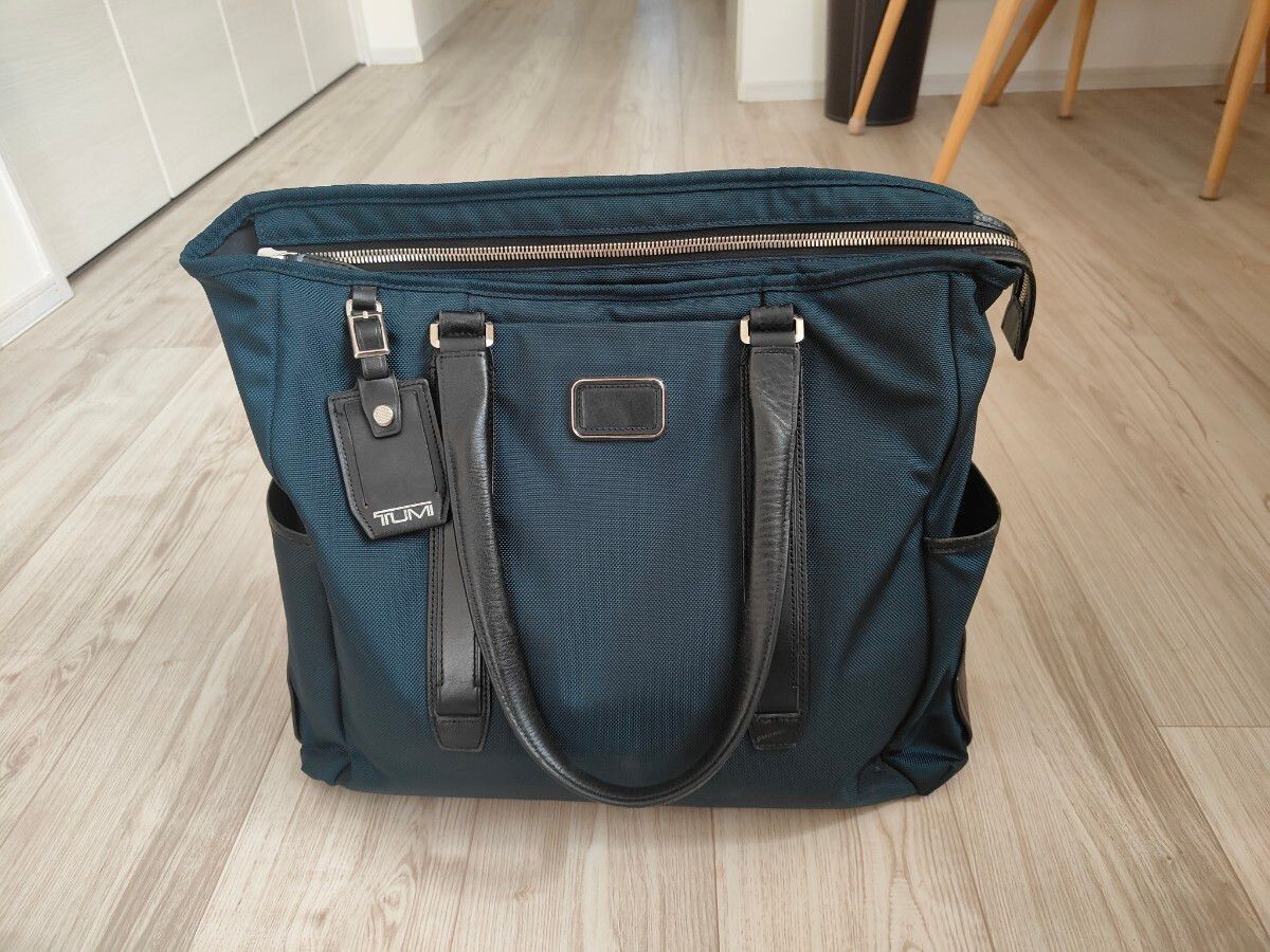 TUMI Japan Limited Edition Authentic Tote Bag JARVIS Navy TUMI Japan Limited Edition Authentic Tote Bag JARVIS Navy
