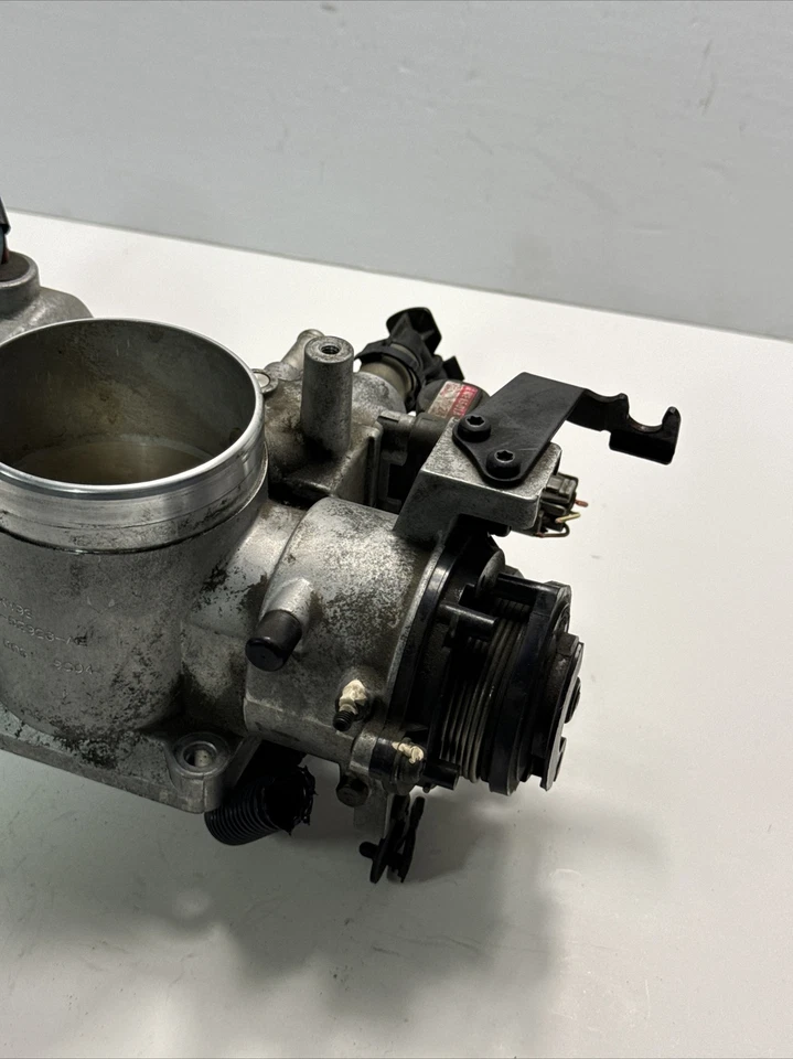 Conjunto de carrocería del acelerador Jaguar XJ8 XK8 1999-2003 4,0 L OEM XW93-9E926-AE Foto 3 de 4