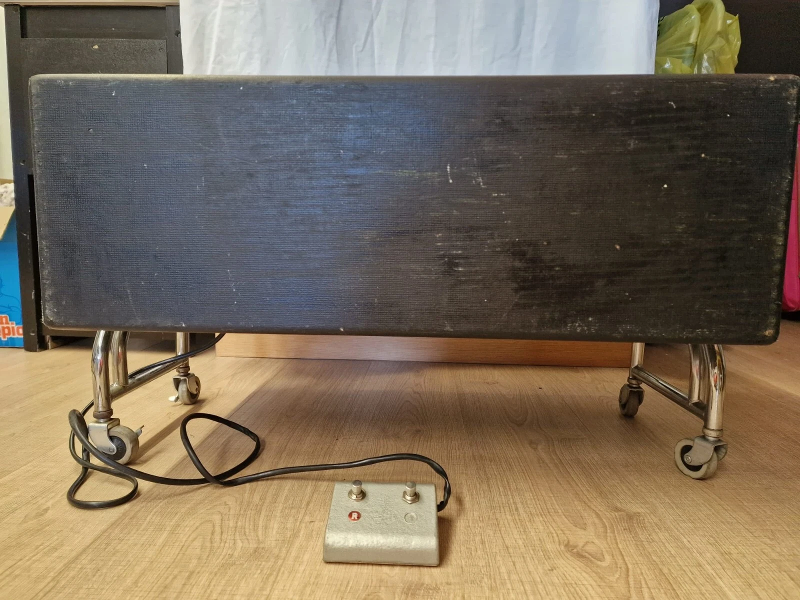 Picture 5 of 24