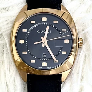 Accessoires montre femme Gucci or noir du Japon