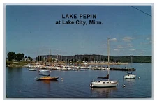 Lake City, MN Minnesota, Lake Pepin, Sailboats, Vintage Chrome Postcard 