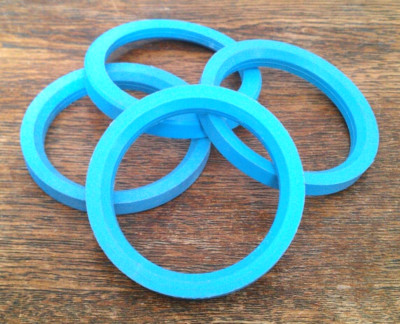 Spigot Rings 56.6 - 72mm  Vauxhall Daewoo Rover 100 Metro 4x New/soiled  Plastic