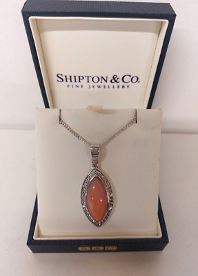 Damen Shipton und Co Silber und 9 kt Opal Anhänger Halskette TSV080OPWT