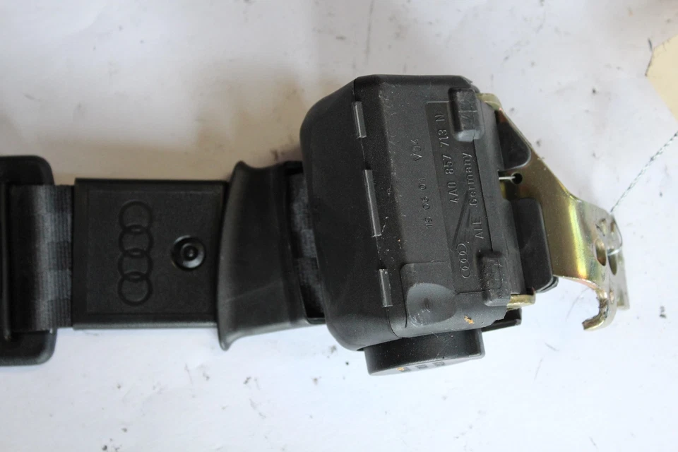 AUDI A4 QUATTRO 1999-2001 CINTURÓN DE SEGURIDAD TRASERO CENTRAL ARNÉS RETRACTOR K3510 Foto 3 de 4