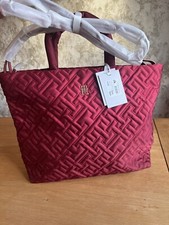 Beautiful Red Tommy Hilfiger Handbag/ Cross Body Big Bag Bnwt Rrp£130