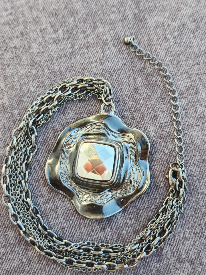  Big Faceted Diamond Cut Dark Pendant Multichains Necklace Chocker Witch - Image 2 of 4