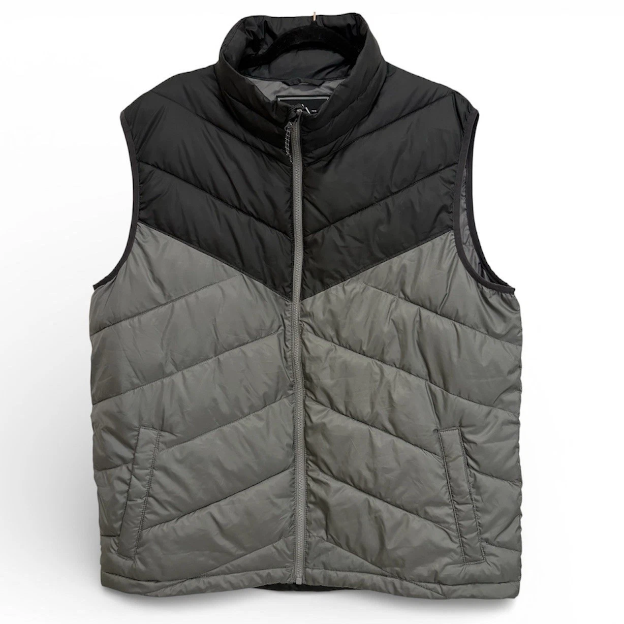 Alpine Design Men's Puffer Vest Size XL Gray Black Colorblock Chevron Quilted