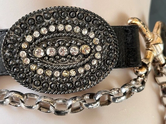 Ремень Streets Ahead размер S черная кожа золотистая фурнитура серебристые цепи стразы - Изображение 3 из 4