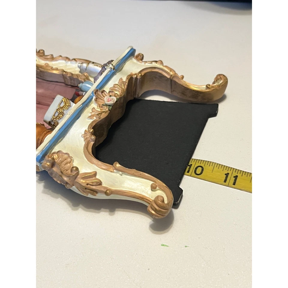 Mesa de tocador adornada marco de fotos resina acento floral decoración del hogar vintage Foto 4 de 4