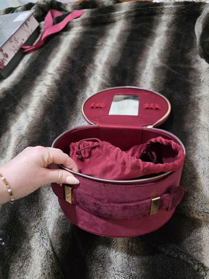 Ghost Faux Soft Suede Vanity Circular Carry Case- Internal Mirror ...