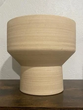 Modern Minimalist Stoneware Planter 7.5” Neutral Sand Finish