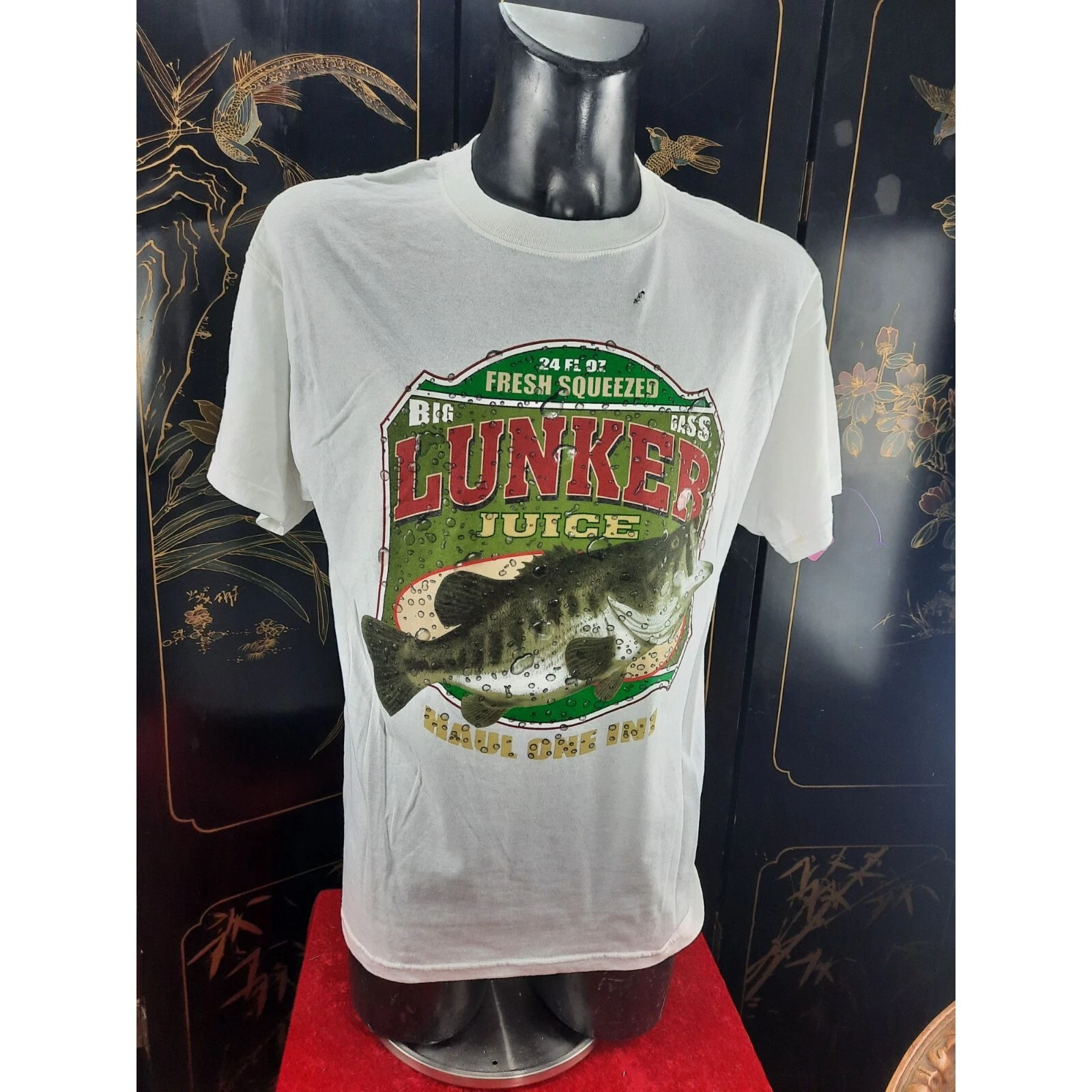 Mens L Tshirt Big Bass Lunker juice fish Shirt Bubble Gel Water