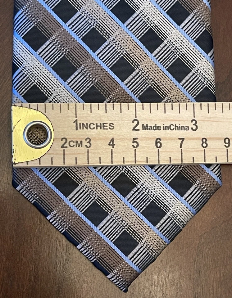 Corbata para el cuello Platinum Designs hecha a mano de poliéster para hombre hecha en China precio de venta sugerido por el fabricante 29,99 USD Foto 4 de 4