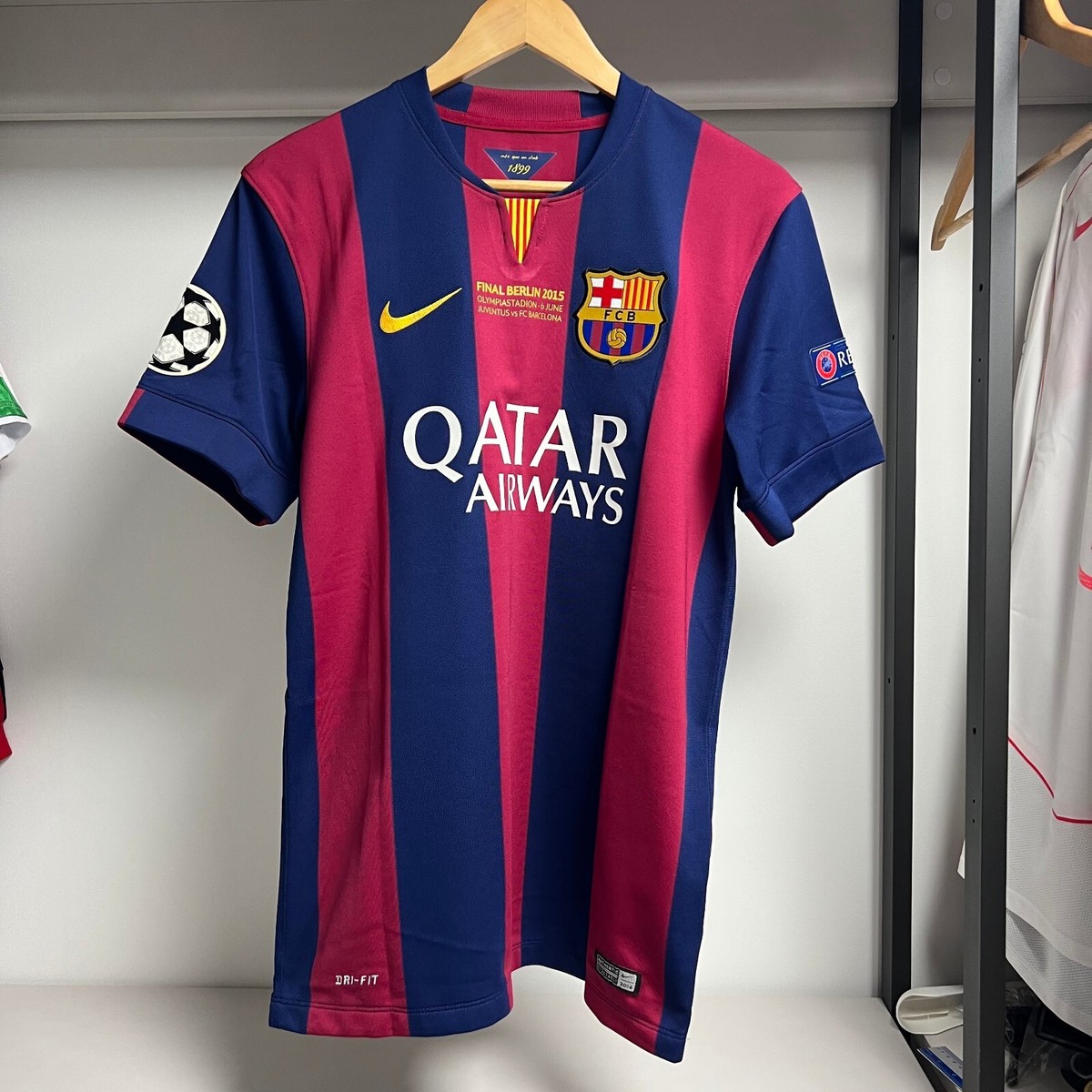2014-15 Nike Barcelona Home 10. Messi Football Shirt Soccer