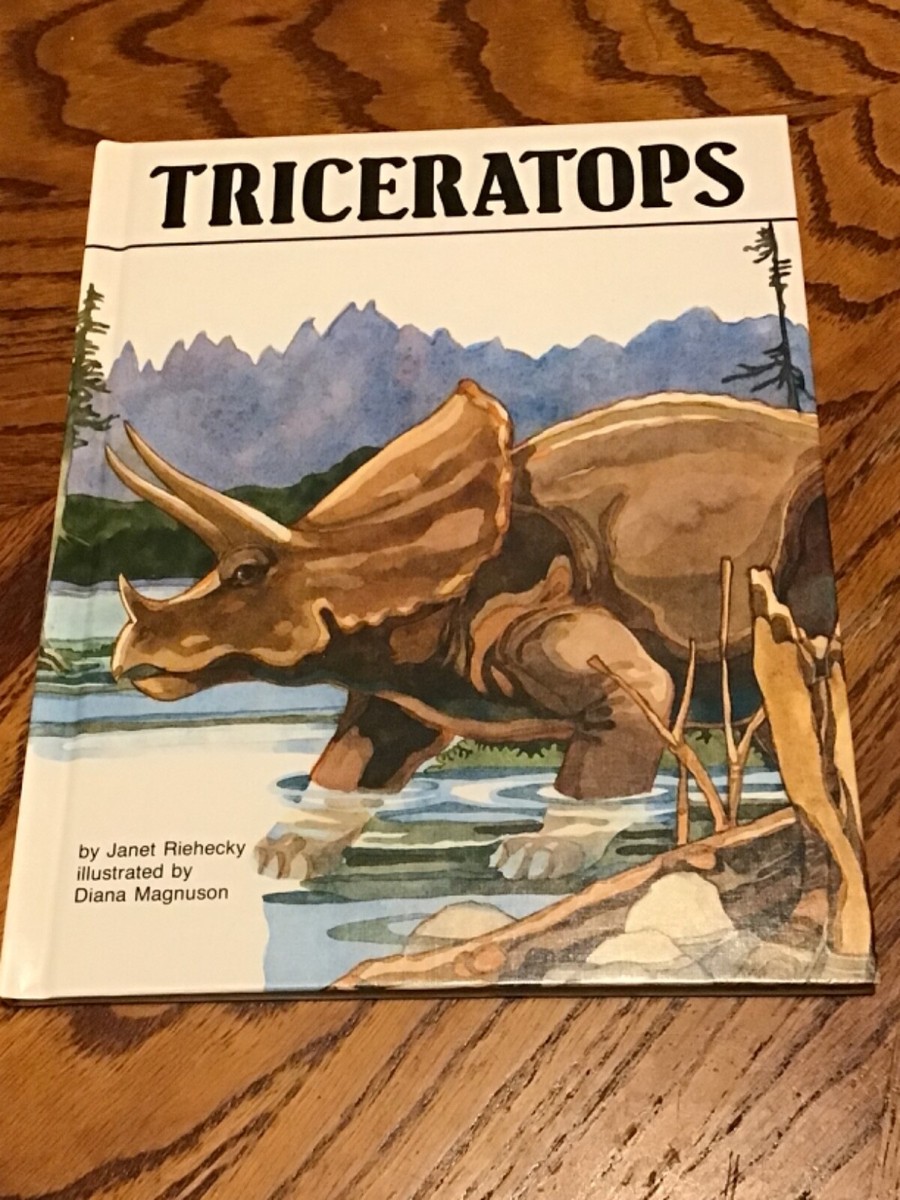 【希少】TRICERATOPS FC会報 約90冊セット Vol.7〜96 Triceratops Dinosaur Book By Janet Riehecky~The Child's World