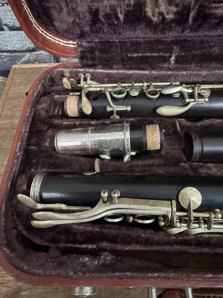Clarinete de madera Evette & Schaeffer by Buffet Crampon París Francia vendido con estuche Foto 2 de 4