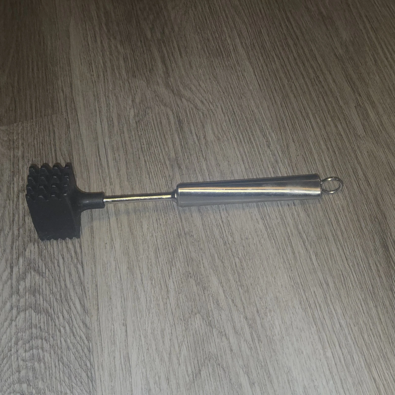 Oneida Tenderizer Meat Mallet 2 Sided Hammer Stainless Steel Handle & Hanger 9”