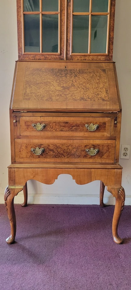 Секретарский стол королевы Анны - ореховый, английский, 1920-е - Изображение 3 из 4