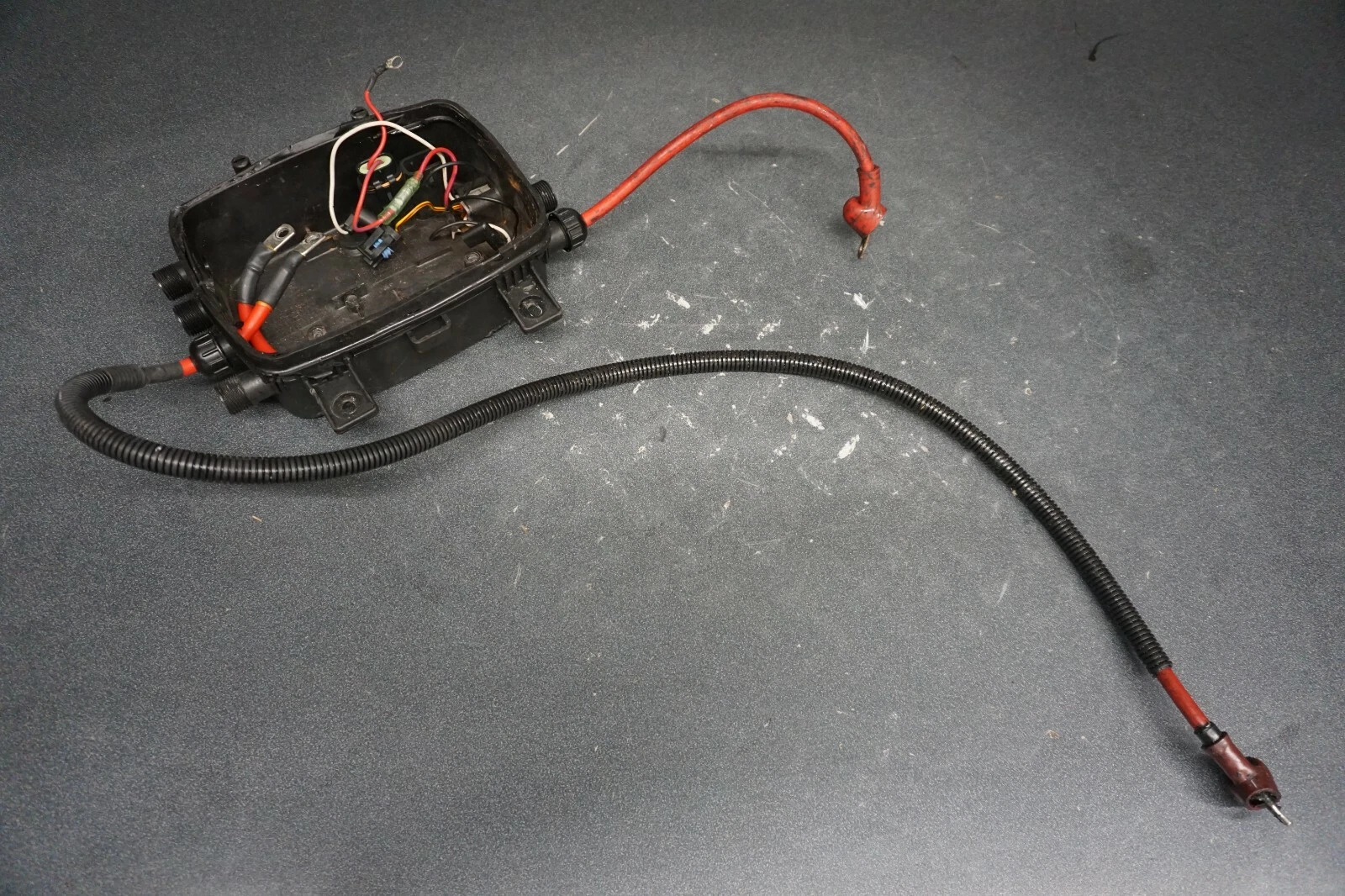2000 RX Sea-Doo PWC Jetski  OEM Incomplete Rear Electrical Box w/ Harness
