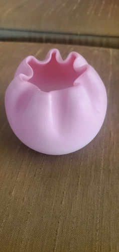 Fenton Hand Blown Pink Satin Crinkle Top Flower Bowl Or Vase