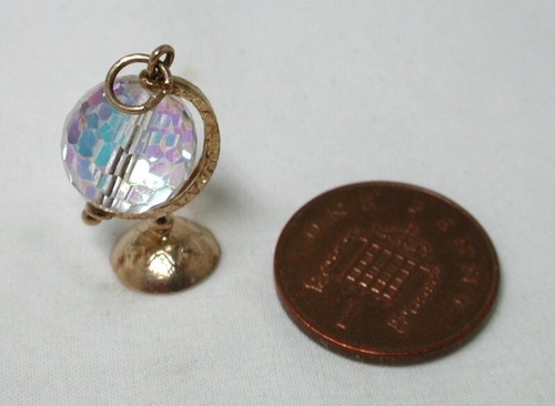 9ct Gold And Crystal Globe Shaped Vintage Charm 23042 - Picture 3 of 3