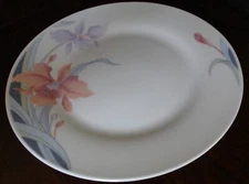 Lynn's China Dinnerware
