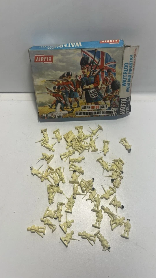 5x Airfix HO/OO Highland Infantry Waterloo - Mixto pintado/roto - S35 *18 Foto 2 de 4