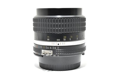 ニコン NIKON Ai-s Nikkor 85mm f/2 2660250 Mint] NIKON Ai-s Nikkor 85mm f/2 MF Portrait lens from Japan