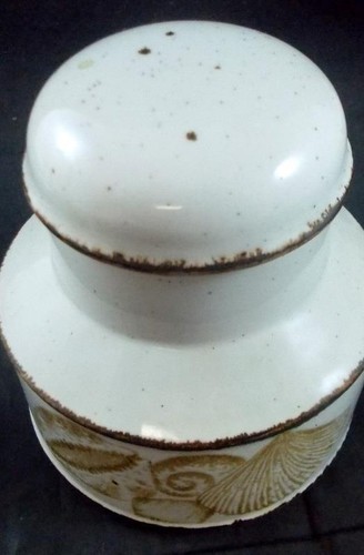Midwinter Seascape Lot of Creamer and Sugar Bowl with Lid Shell Design - Picture 4 of 8