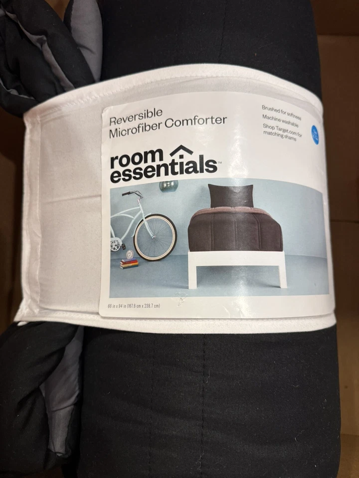 Twin/Twin Extra Long Lofty Microfiber Comforter Black - Room Essentials - Image 4 of 4