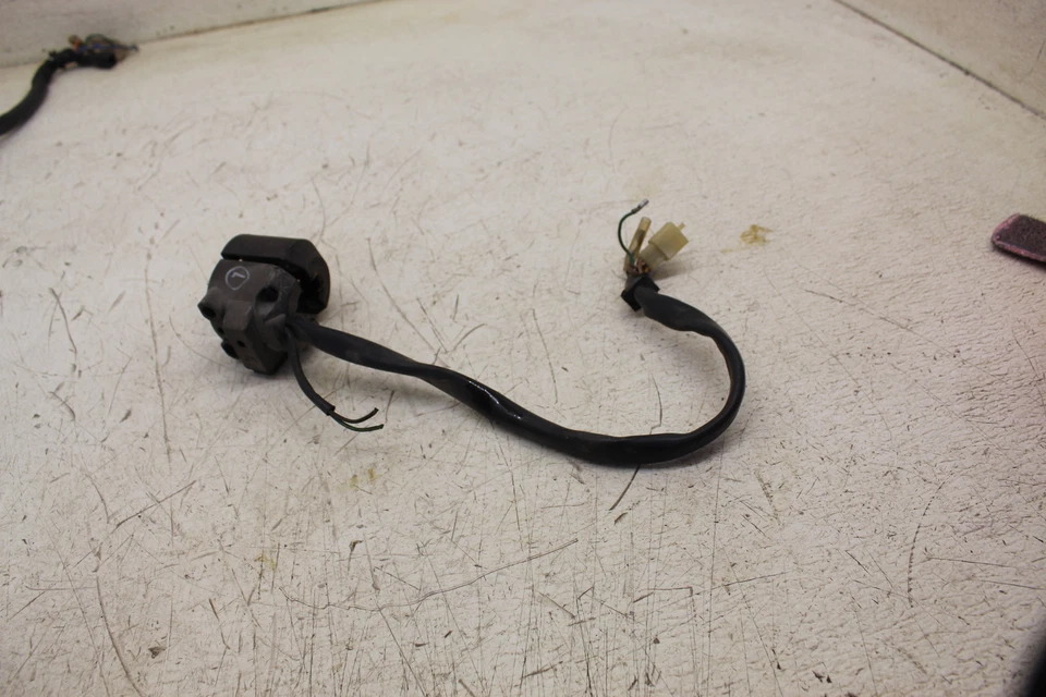 86 HONDA REBEL 250 CMX250 250 OEM CLIP DERECHO ENCENDIDO APAGADO INTERRUPTOR DE ARRANQUE F4 Foto 4 de 4