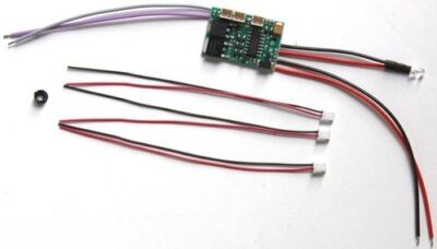 Décodeur Numérique Carson FT-Slottechnik SCD1044 + 2 Phares Avant 1:32