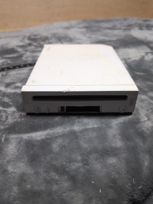 Nintendo Wii Replacement Console Only White Gamecube Compatible RVL-001 ...